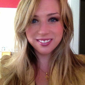 Meet your Posher, Holly